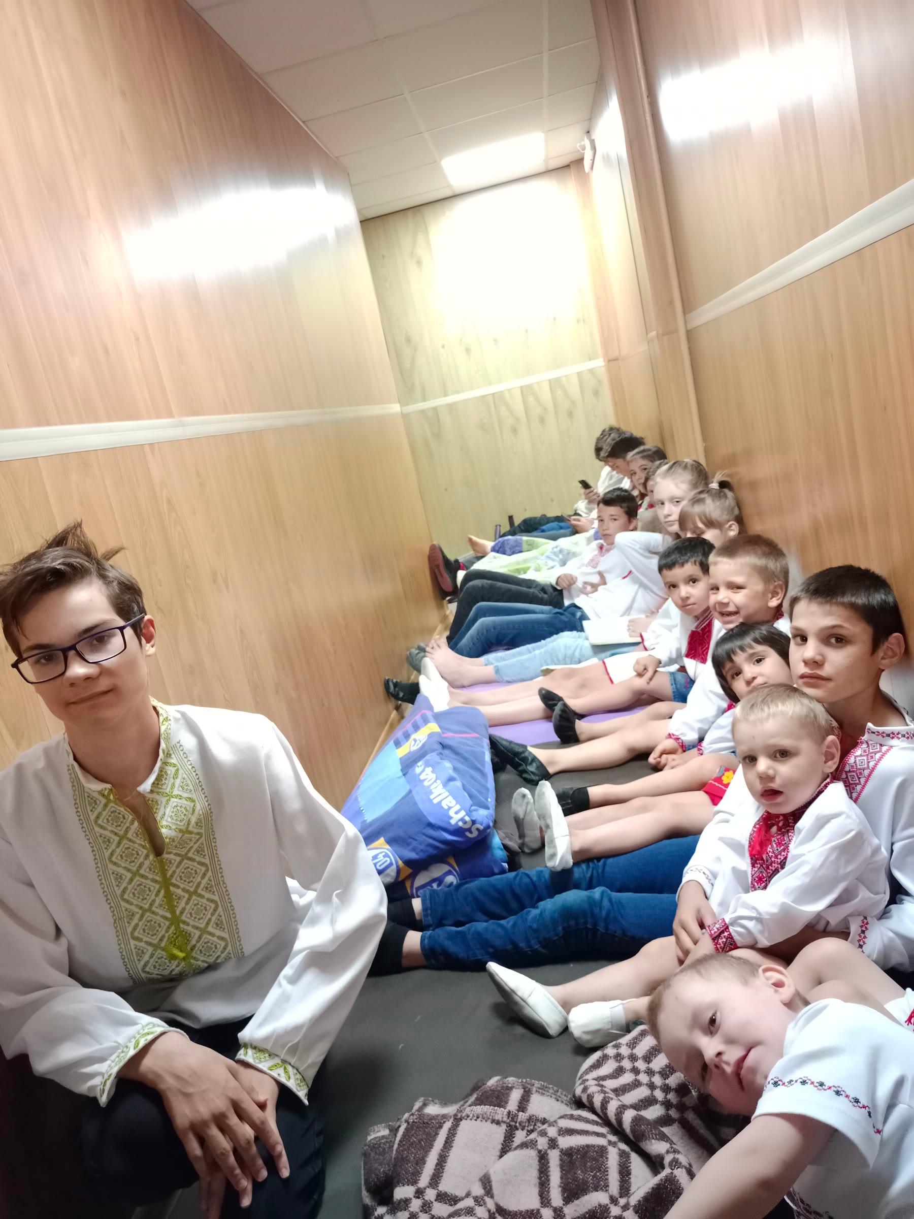 Children wearing traditional Ukrainian clothing